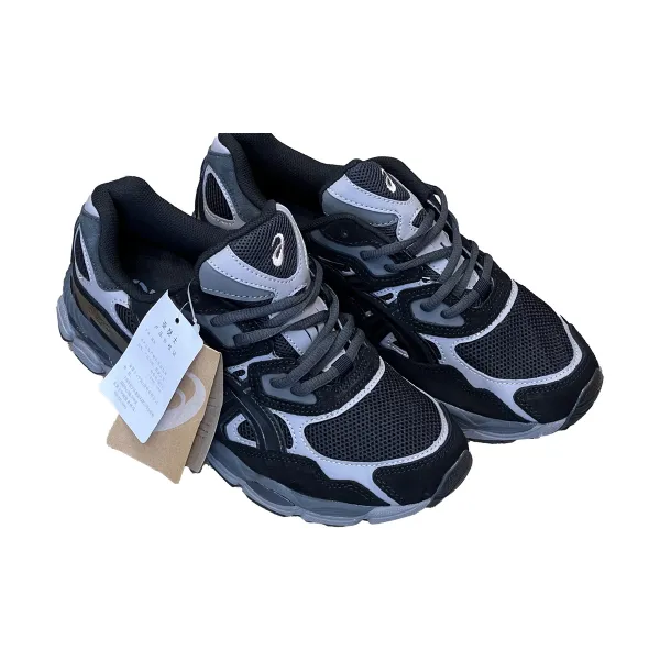 Shoes · S127 from the Six Seven Shop catalogue