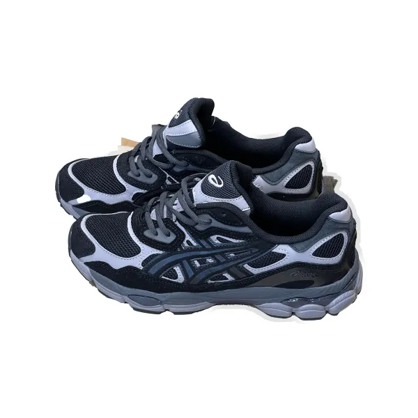 Shoes · S129 from the Six Seven Shop catalogue