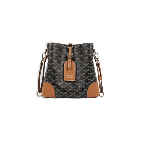 Bags & accessories · B019 from the Six Seven Shop catalogue