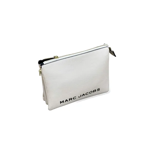 Bags & accessories · B027 from the Six Seven Shop catalogue