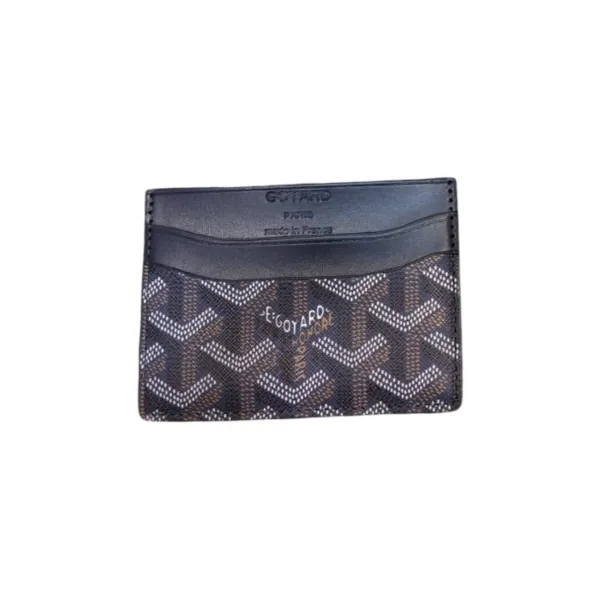 Wallets & accessories · B032 from the Six Seven Shop catalogue