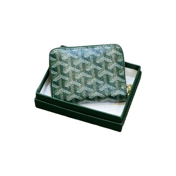 Wallets & accessories · B036 from the Six Seven Shop catalogue