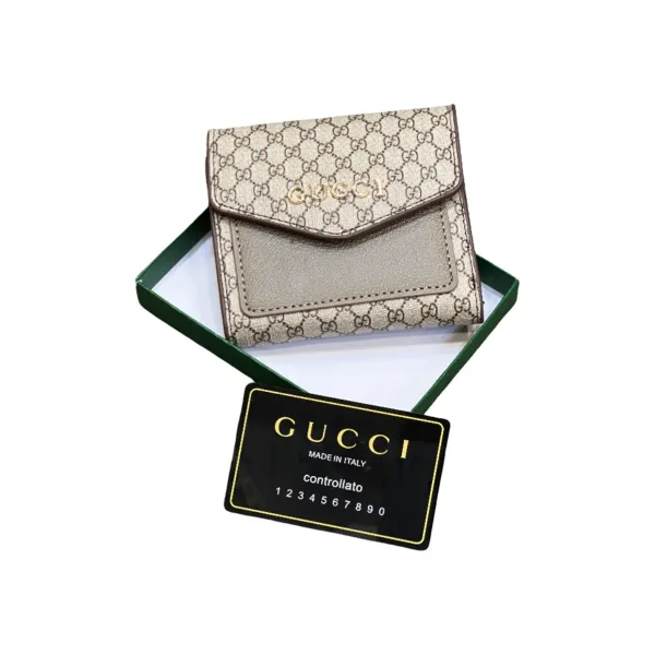 Wallets & accessories · B037 from the Six Seven Shop catalogue