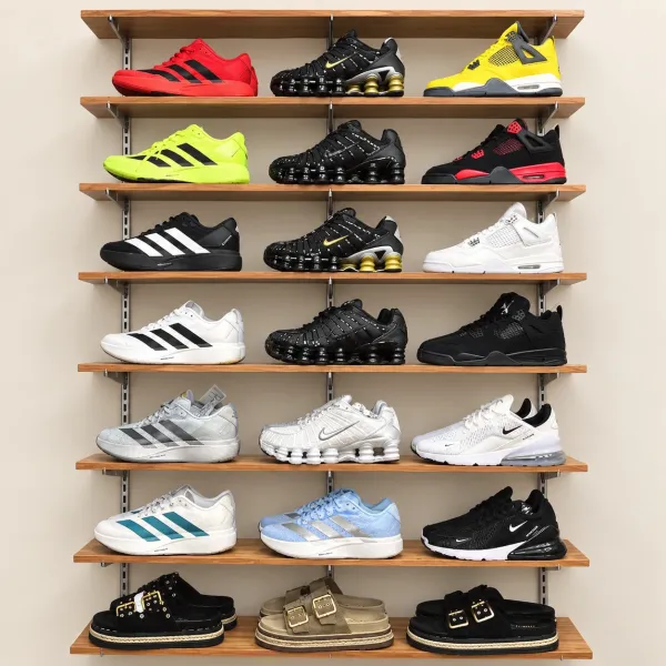 Shoes collection · S190 from the Six Seven Shop catalogue