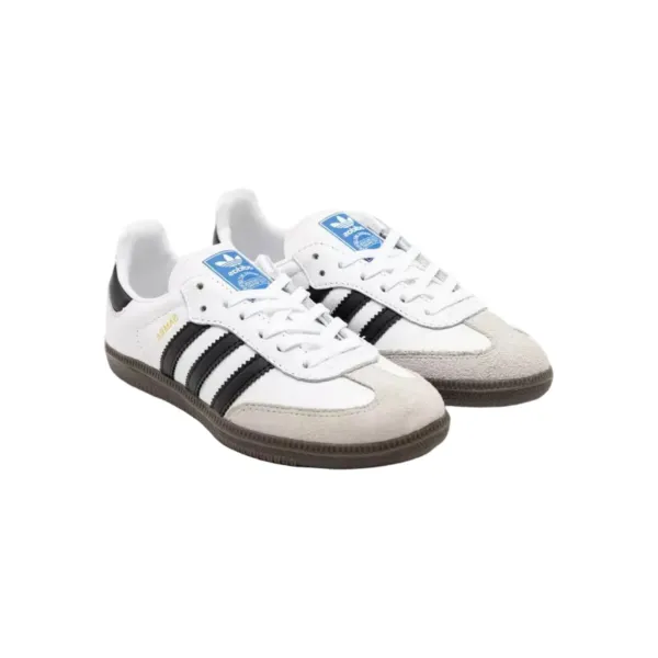 Shoes · S020 from the Six Seven Shop catalogue
