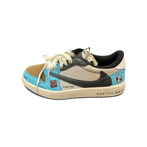 Shoes · S055 from the Six Seven Shop catalogue