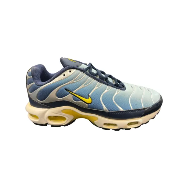 Shoes · S073 from the Six Seven Shop catalogue