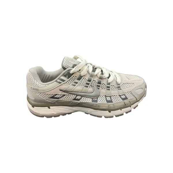 Shoes · S082 from the Six Seven Shop catalogue
